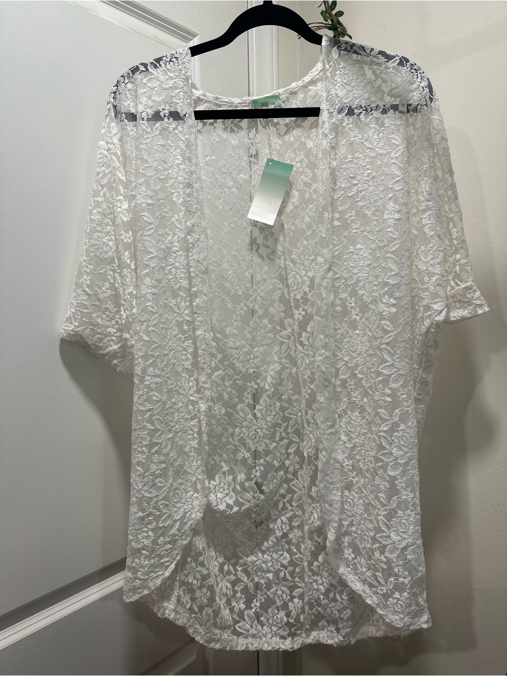 Deadstock Decree Women’s S White Lace Cardigan